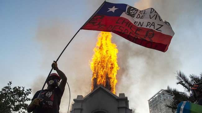 El reclamo del cambio de la Constitución de Chile no se sofocó ni en lo más duro de la pandemia