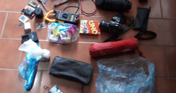 Encuentran el botín de un robo enterrado en una bolsa en un sendero de Bariloche